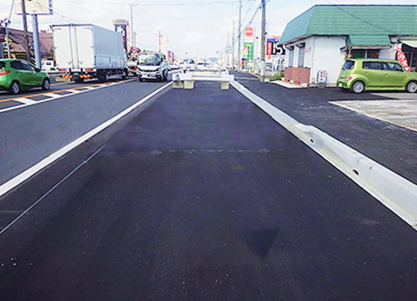 県単道路改良工事(富田改良工)